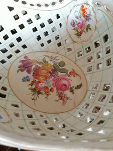 Jardinière en porcelaine peinte à la main.