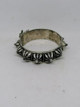 Charger l&#39;image dans la galerie, Bracelet Maghreb ancien en argent .
