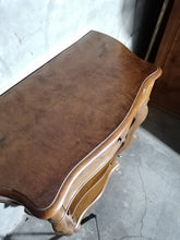 Charger l&#39;image dans la galerie, Console Louis Philippe 3 plateaux
