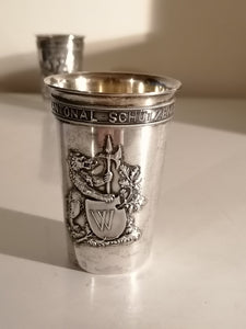 Serie de 6 gobelets de tir cantonaux en argent