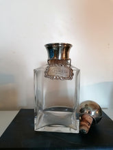 Charger l&#39;image dans la galerie, Carafe à whisky en cristal et col argenté
