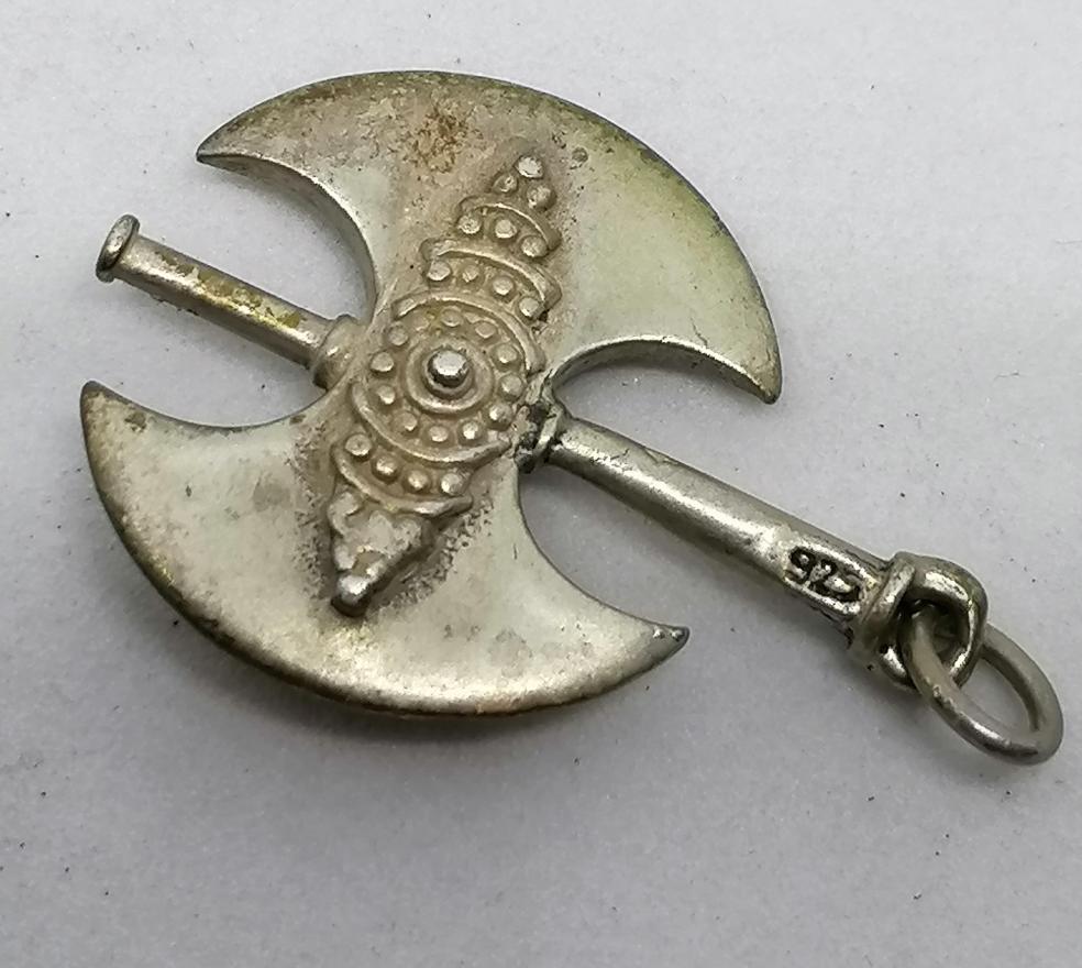 Hache Vicking pendentif