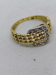 Petite bague boucle de ceinture en argent doré
