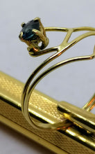 Charger l'image dans la galerie, Petite bague en fil d'or 18ct avec motifs
