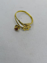 Charger l&#39;image dans la galerie, Bague en or 18ct certie d&#39;un petit rubis et diamant
