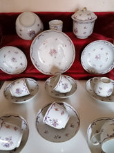 Charger l&#39;image dans la galerie, Service à thé 18ème  en porcelaine Chinoise (compagnie des Indes)
