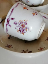 Charger l&#39;image dans la galerie, Service à thé 18ème  en porcelaine Chinoise (compagnie des Indes)
