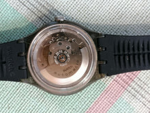 Charger l&#39;image dans la galerie, Swatch unisex automatic
