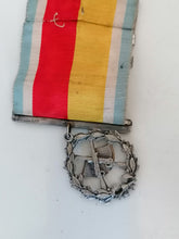 Charger l&#39;image dans la galerie, Médaille membre arquebuse navigation en argent
