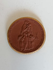 Médaille Meissen en porcelaine brune et doré