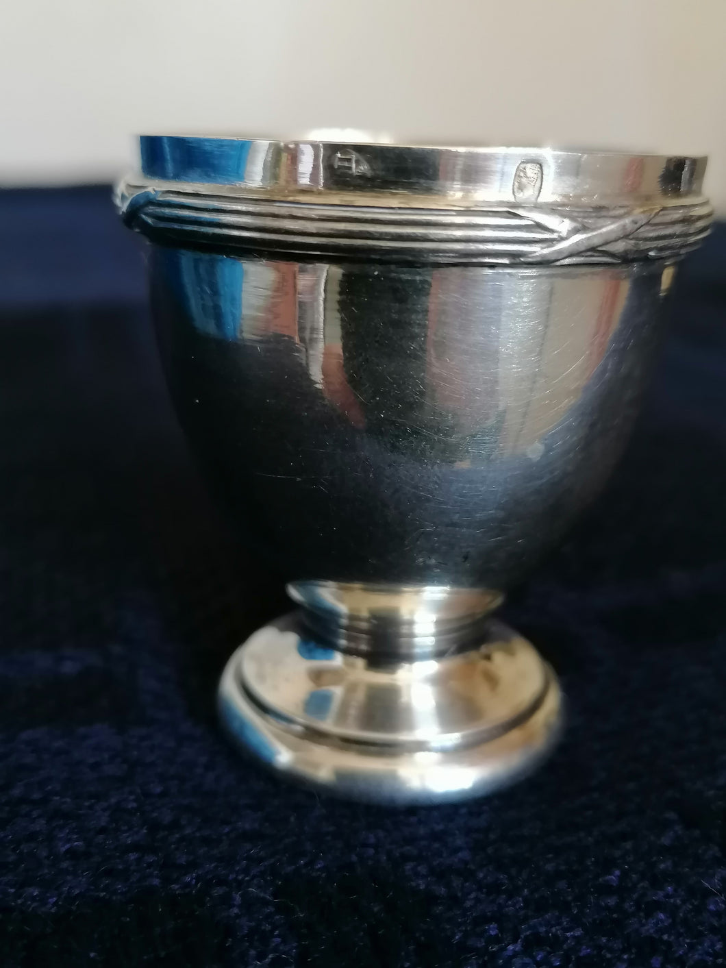 Coquetier en argent