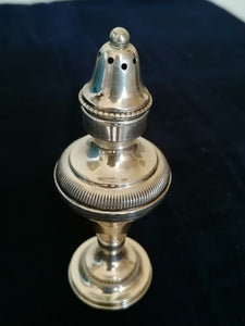 Salière style Anglais en argent 