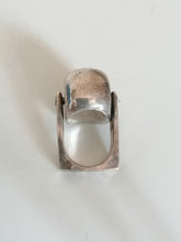 Charger l&#39;image dans la galerie, Bague design argenté en forme de roulette
