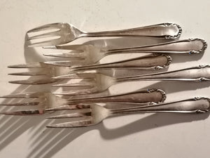 6 fourchettes à dessert argenté