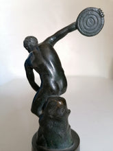 Charger l&#39;image dans la galerie, Discobole  Grecque 19ème, en bronze
