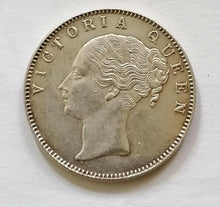 Charger l&#39;image dans la galerie, One rupee 1840 en argent
