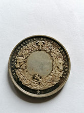 Charger l&#39;image dans la galerie, Médaille en argent Olivier De Serres Société d&#39;Agriculture

