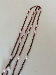Collier perle de culture et verre rouge 