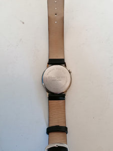 Montre bracelet Guess 1984