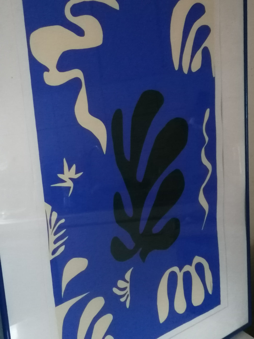Lithographie Henri Matisse, composition sur fond bleu. 