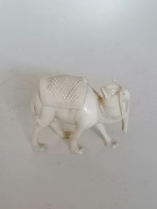 Chameau sculpté, 