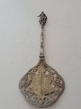 Charger l&#39;image dans la galerie, Cuillère de collection Genève  en argent
