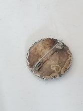 Charger l&#39;image dans la galerie, Broche orientale en argent 
