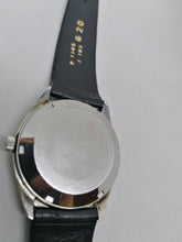 Charger l&#39;image dans la galerie, Certina homme  quartz bracelet et pile neuve.
