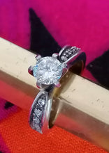 Charger l&#39;image dans la galerie, Bague en argent 925, solitaire en cristal taillé 
