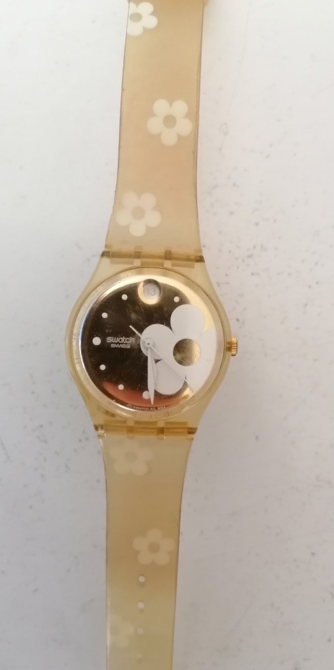 Swatch femme doré et fleurs
