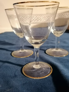 3 verres à apéritif en cristal