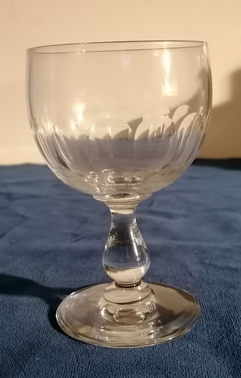 Verre à vin ballon à facette