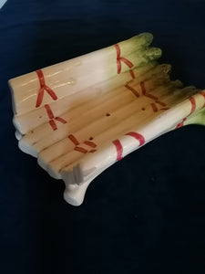 Plat à asperge