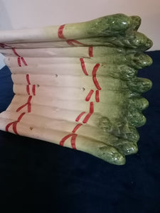 Plat à asperge
