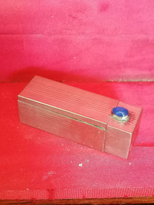 Étui à rouge à lèvre en argent avec miroir