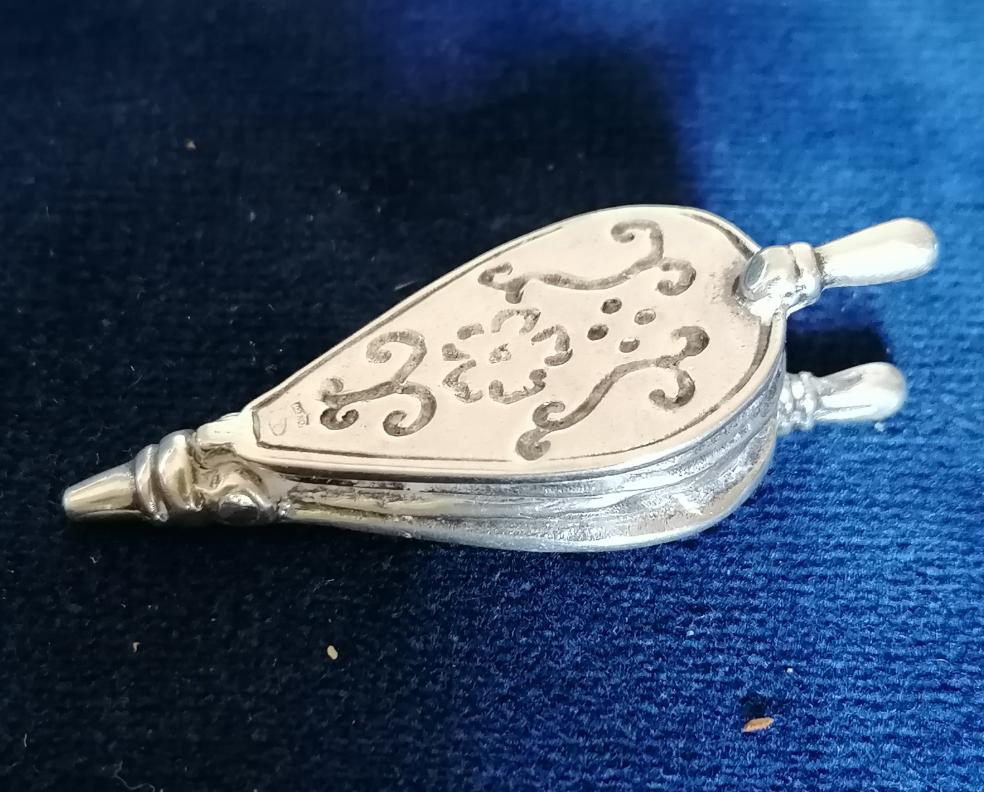 Soufflet de collection en argent