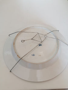 Furstenberg 18 ème, (charmante) assiète en porcelaine peinte