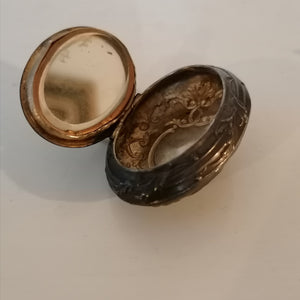 Petite boîte pendentif avec miroir