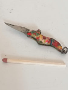 Petit couteau de collection en forme de chaussure