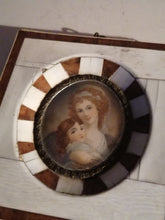 Charger l&#39;image dans la galerie, Miniature femme et enfant  ancienne
