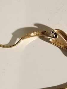 GIVENCHY collier ras du cou doré. 