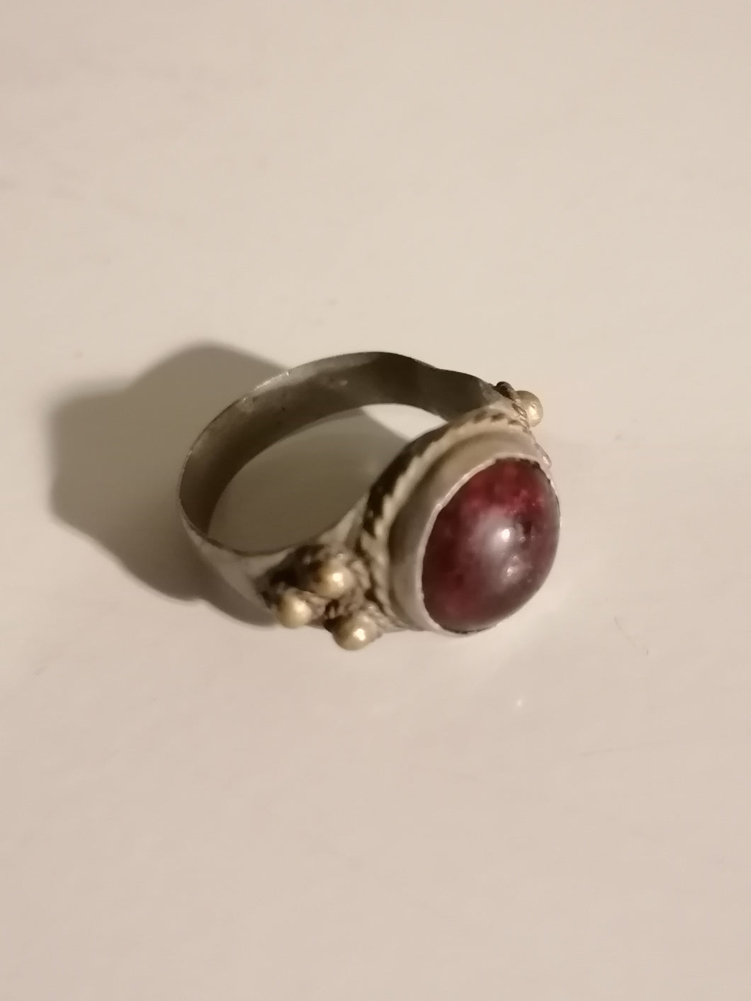 Bague orientale avec verre