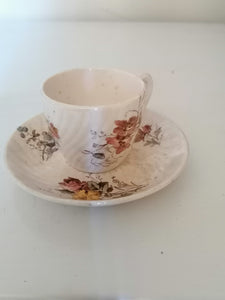 Tasse et sous tasse à café en faïence 