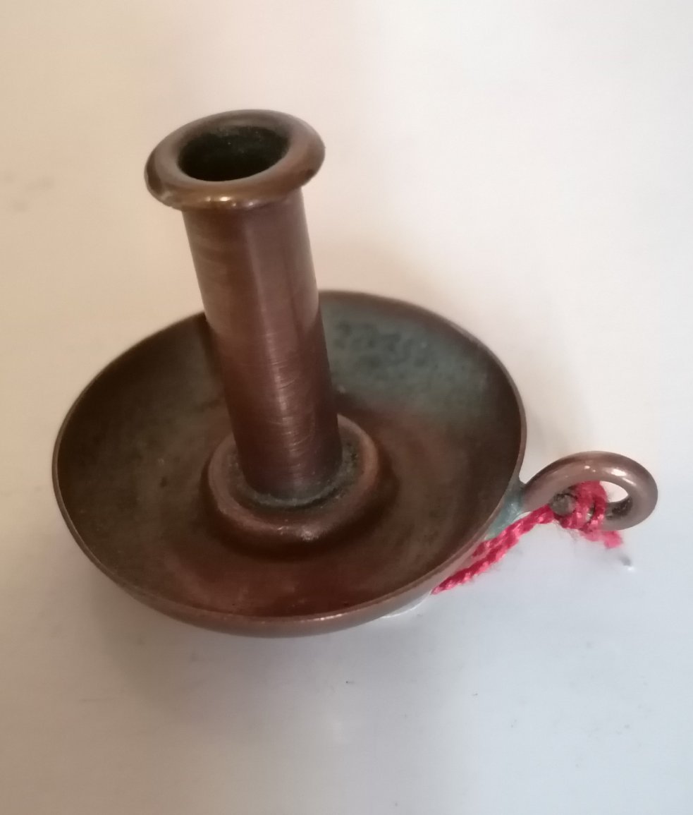 Mini bougeoir Louis Philippe en cuivre de collection