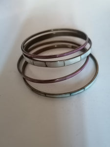 4 bracelets en laiton et nacre vintage