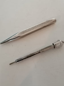 Crayon mine en argent ancien, avec son système