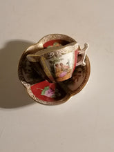 Charger l&#39;image dans la galerie, Tasse en porcelaine de collection allemande peinte à la main
