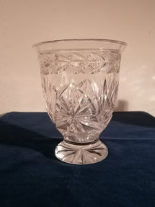 Vase en cristal taillé ancien