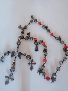 Sautoir chapelet en argent, travail orientale. 