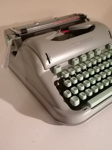 Machine à écrire hermes vintage